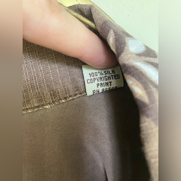 Tommy Bahama tropical silk button down shirt - Picture 3 of 6